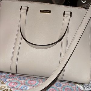 Kate spade large tote bag,originally 375$pls message me for more pics of inside!